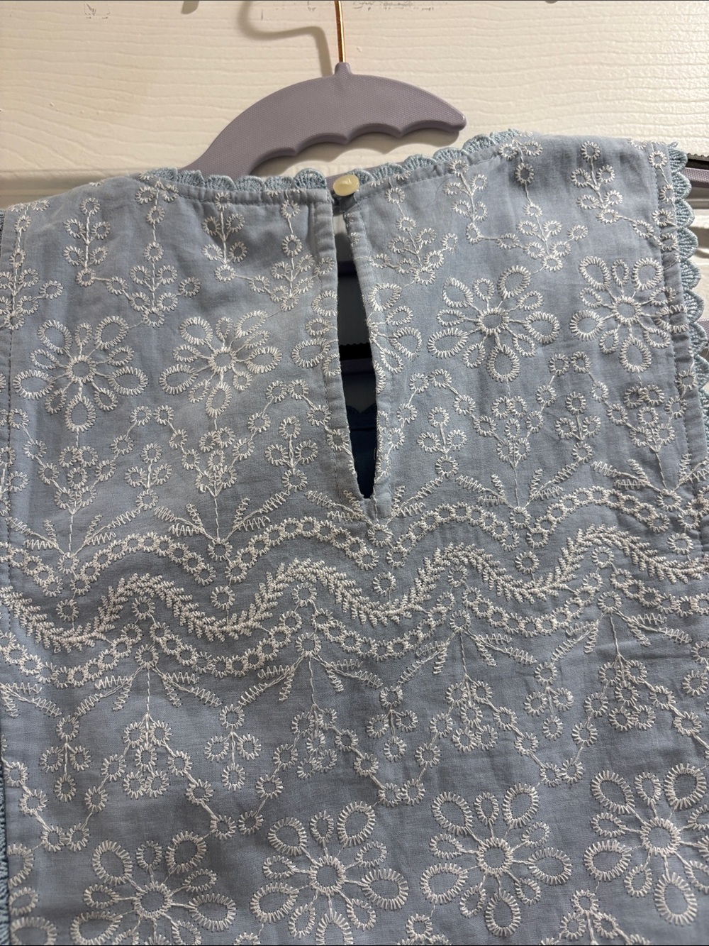 Loft Women’s Size 8 100% Cotton Cropped Fitted Blouse Embroidered Baby Blue - Picture 9 of 10